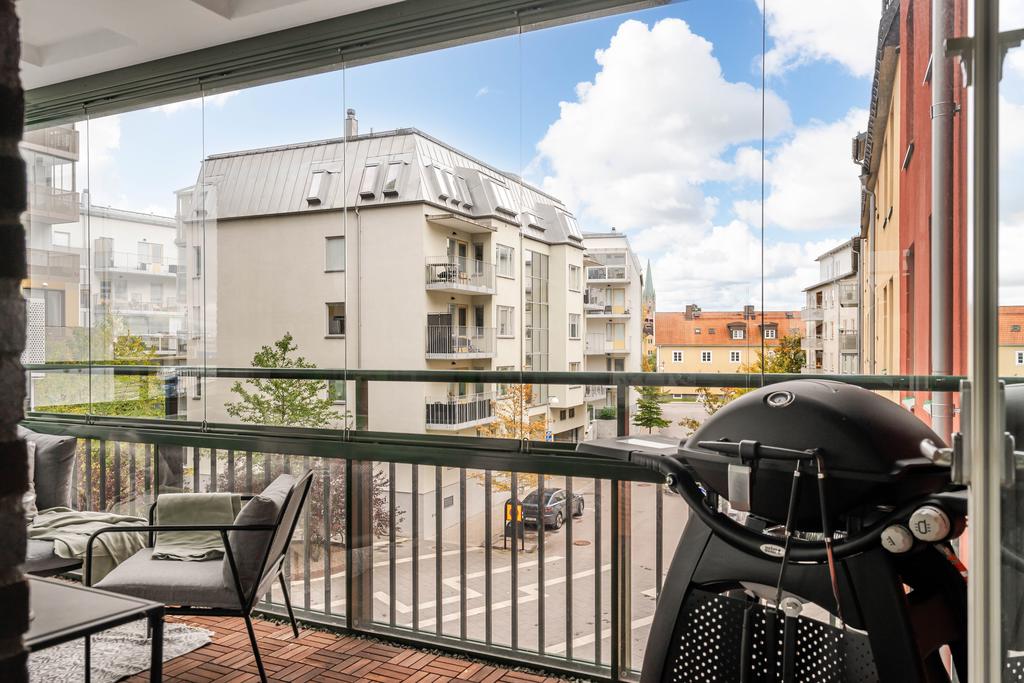 Med vy till Domkyrkan