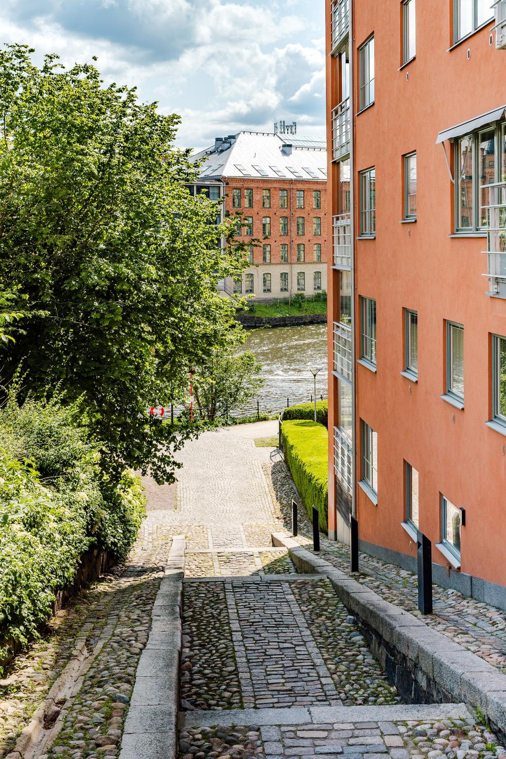 ...alldeles intill Motala Ström