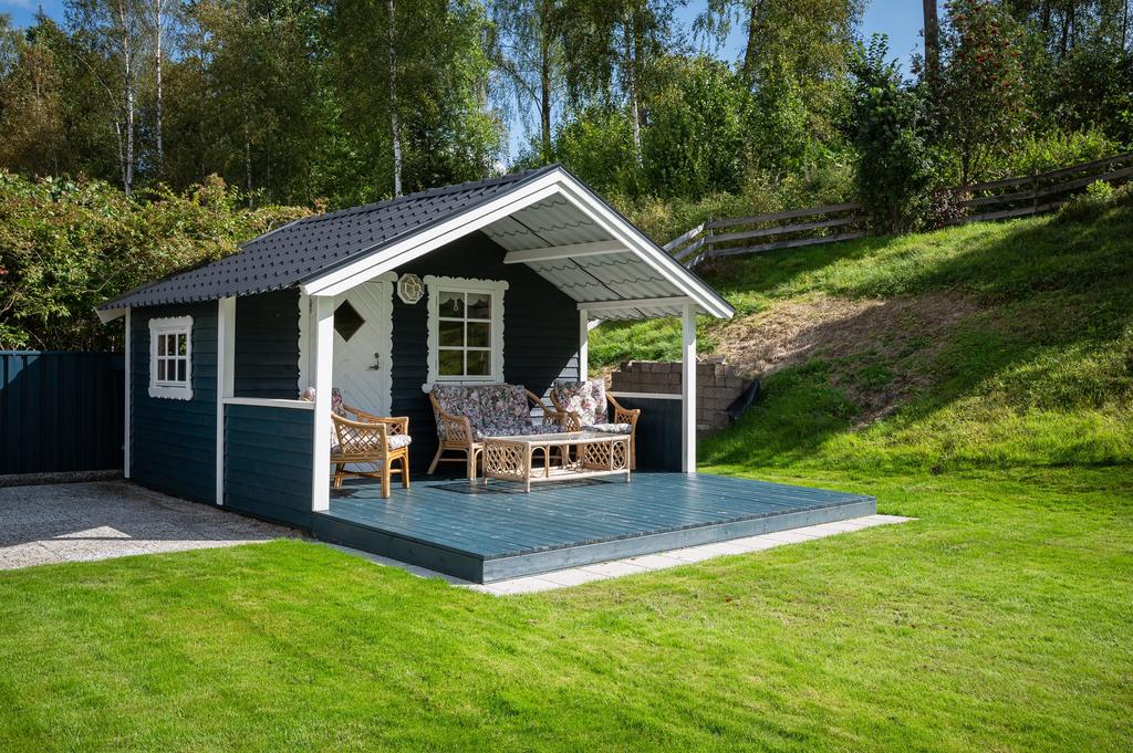 Friggebod/gäststuga men altandäck