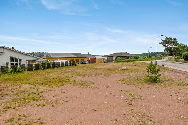 Tre villatomter på rad - går att utveckla var för sig eller tillsammans