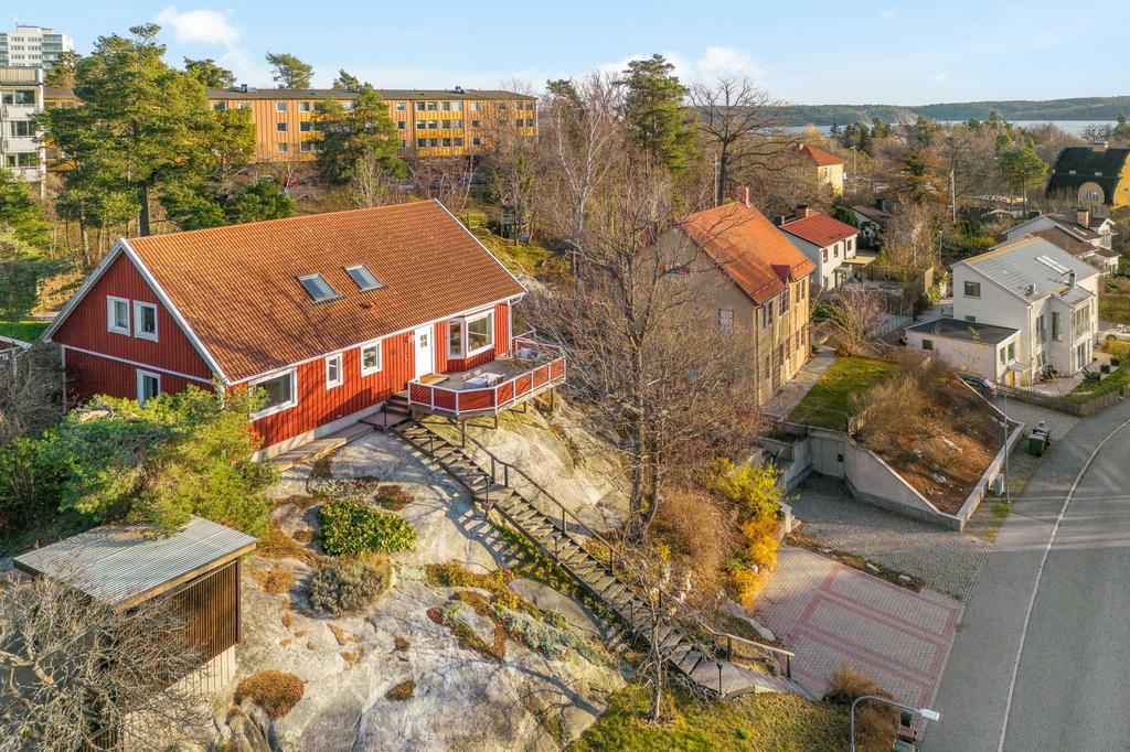 Söderliden 16 med Stockholms inlopp i fonden