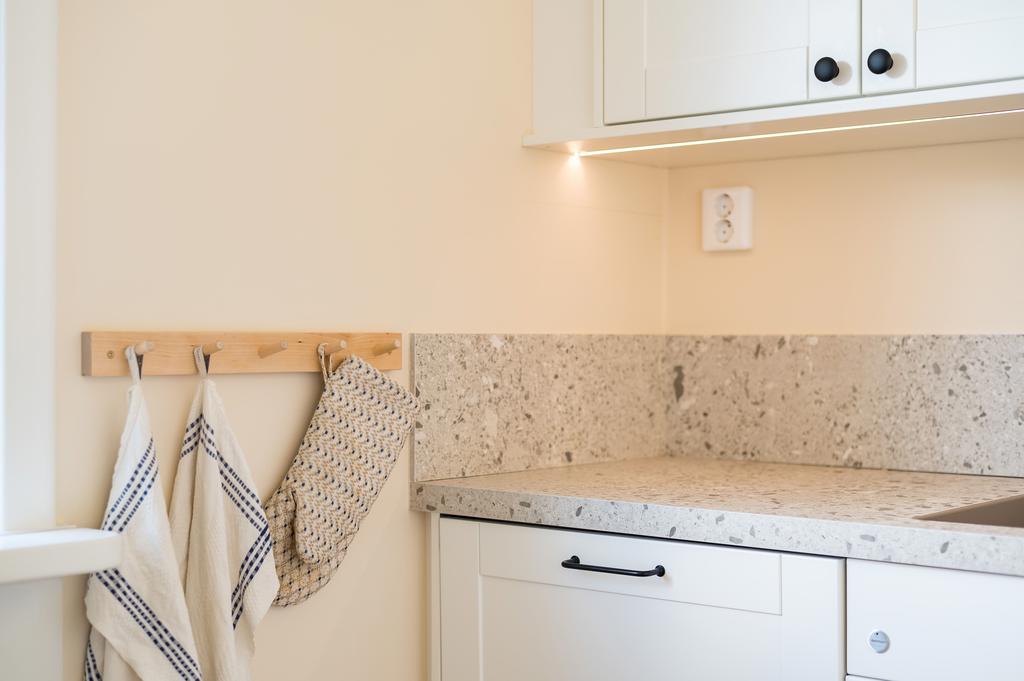 Integrerad diskmaskin och infälld led-belysning