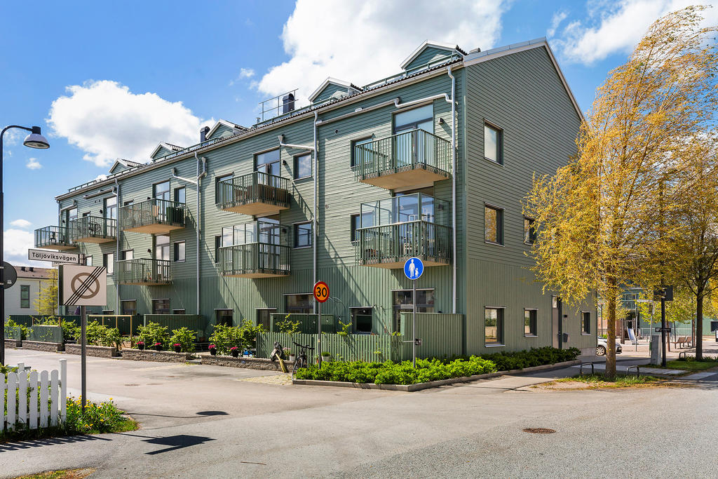 Lägenhet med egen ingång