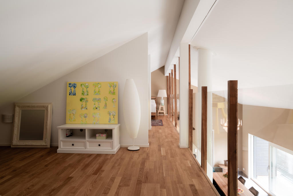 Allrum/TV-hörna på loftet