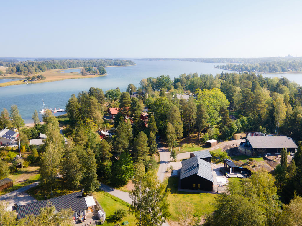 Bo nära havet, ca 15 minuter från Nyköping och en dryg timme från Stockholm