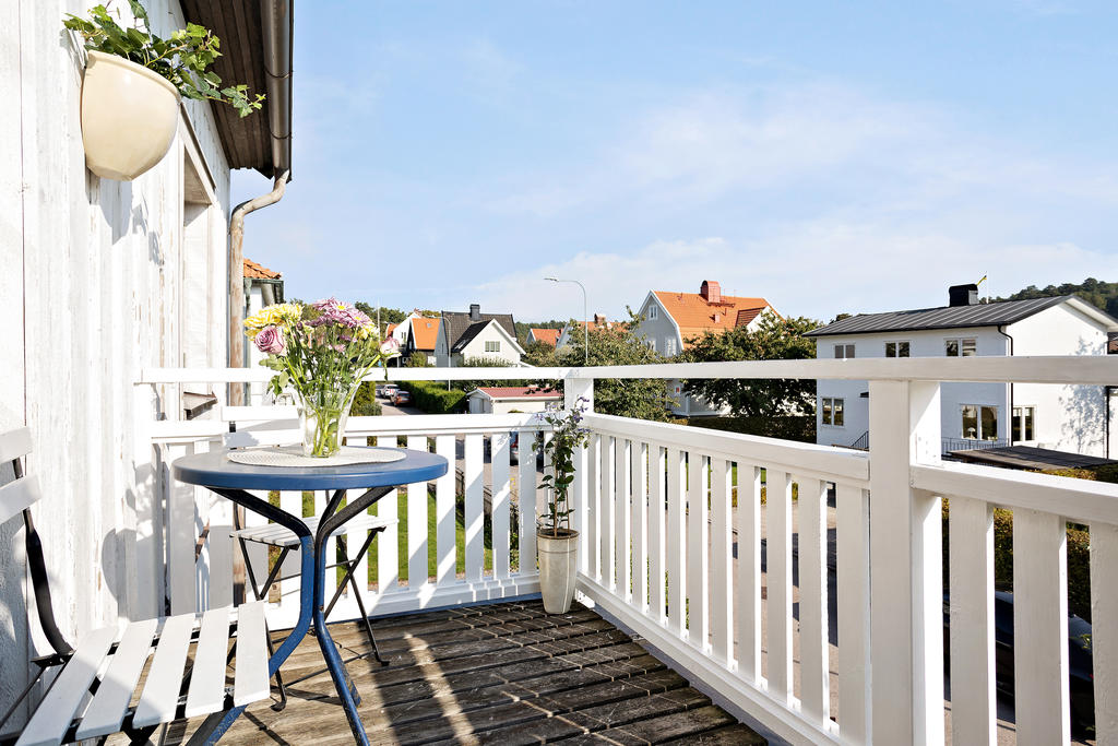 Från balkongen har man trevlig utsikt över området.