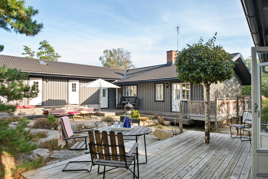 Innergård på baksidan huset.