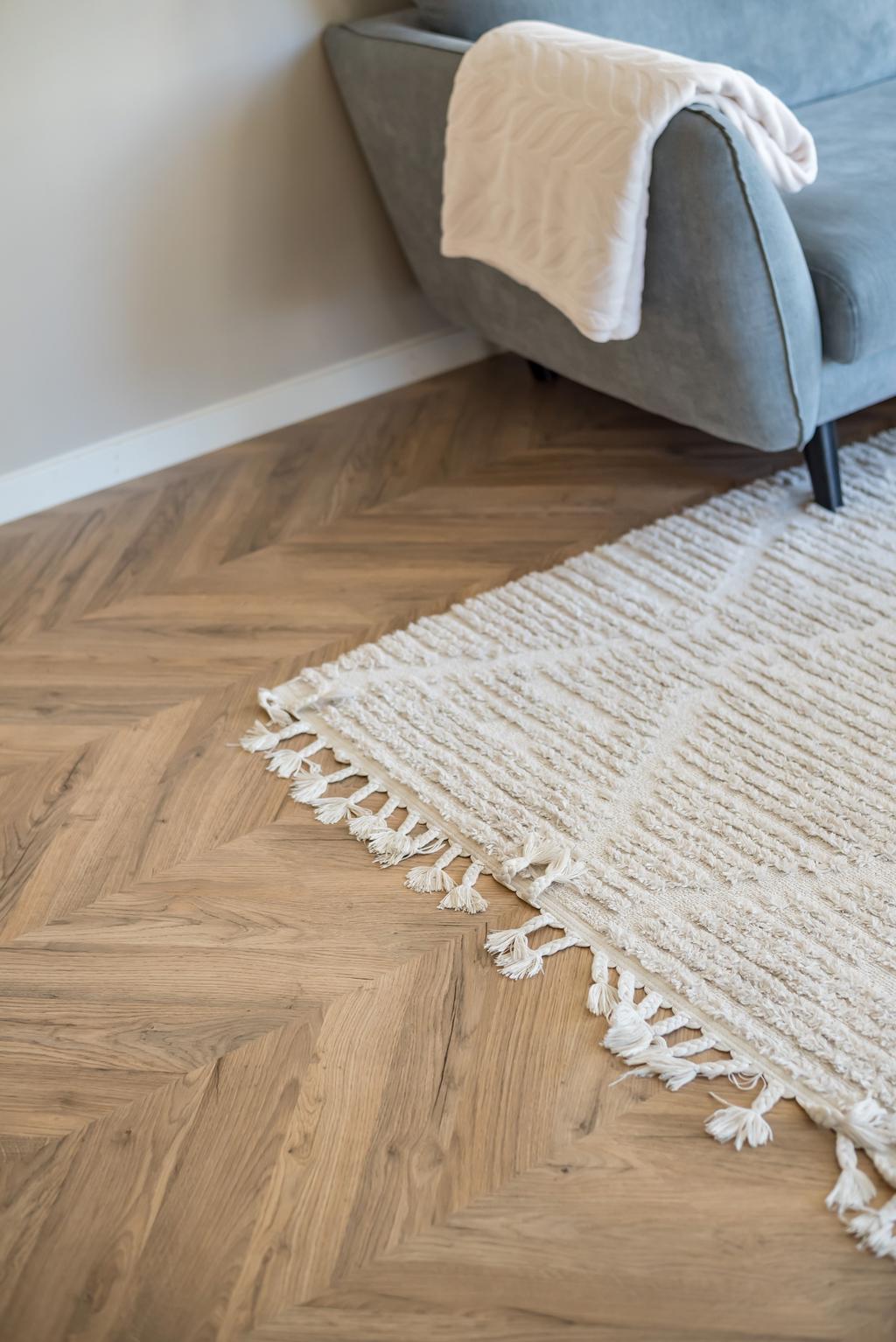 Fiskbensmönstrat golv