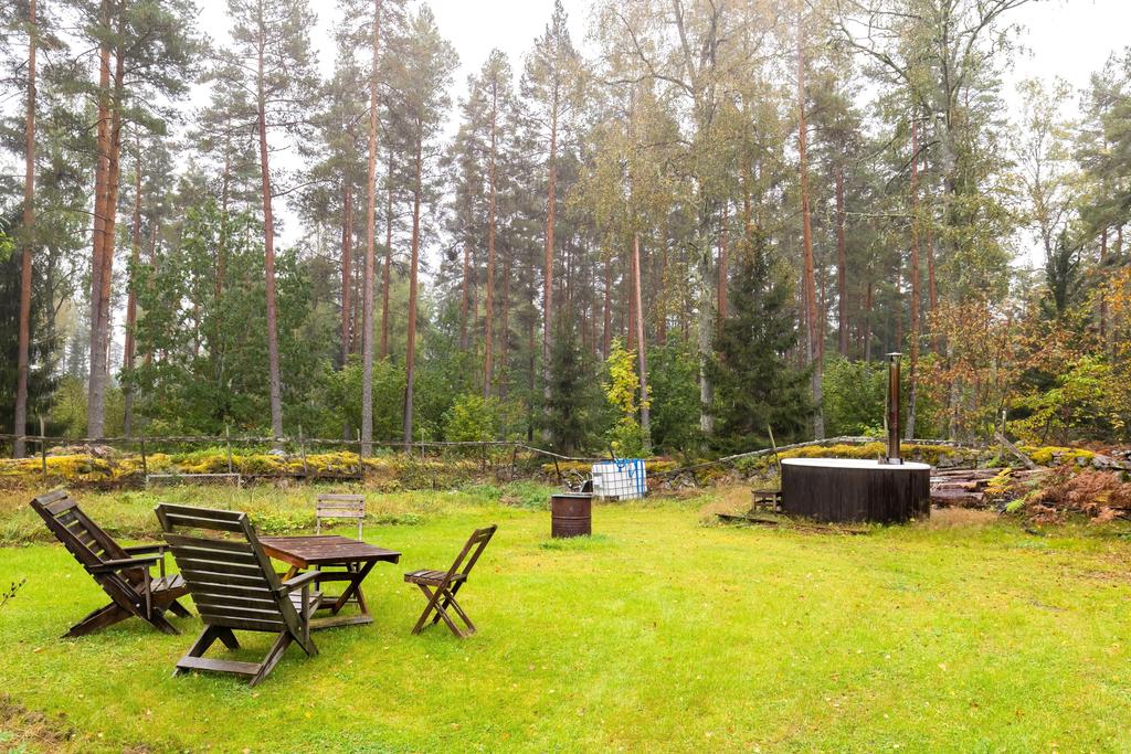 4,8 hektar tomt - vedeldad badtunna