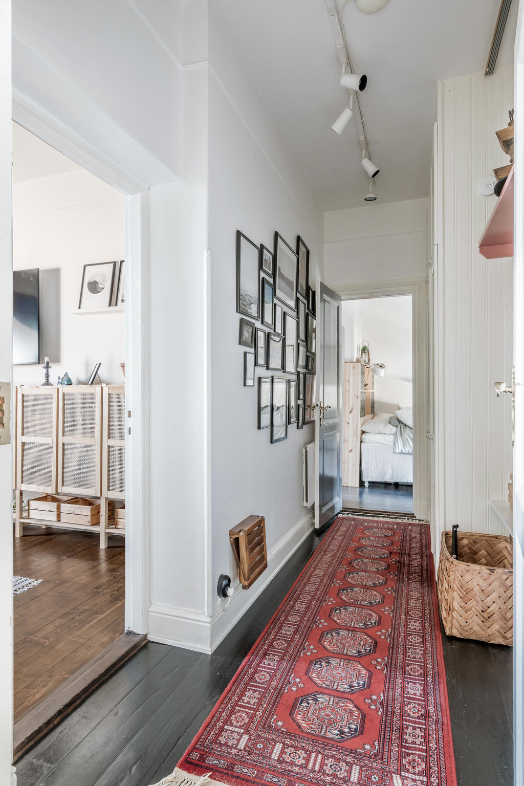 Hall med gott om förvaring 