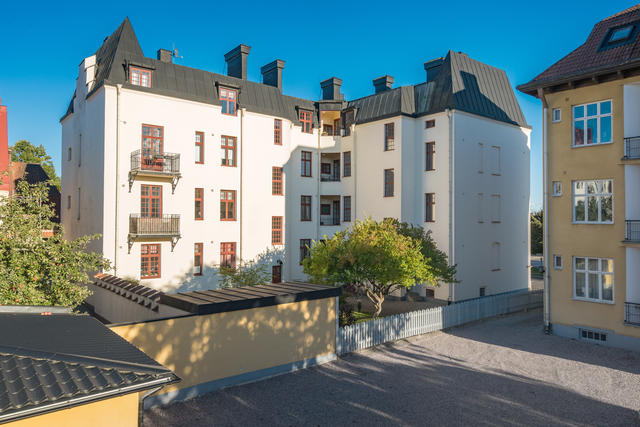Kungsgatan 9, Väster