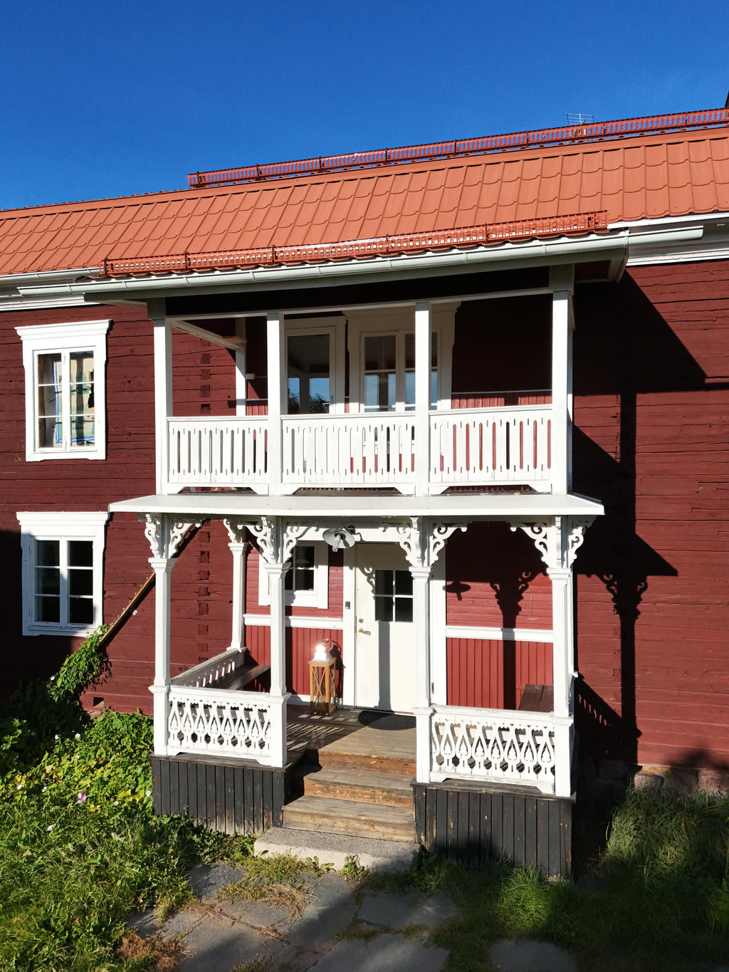 Entré och balkong
