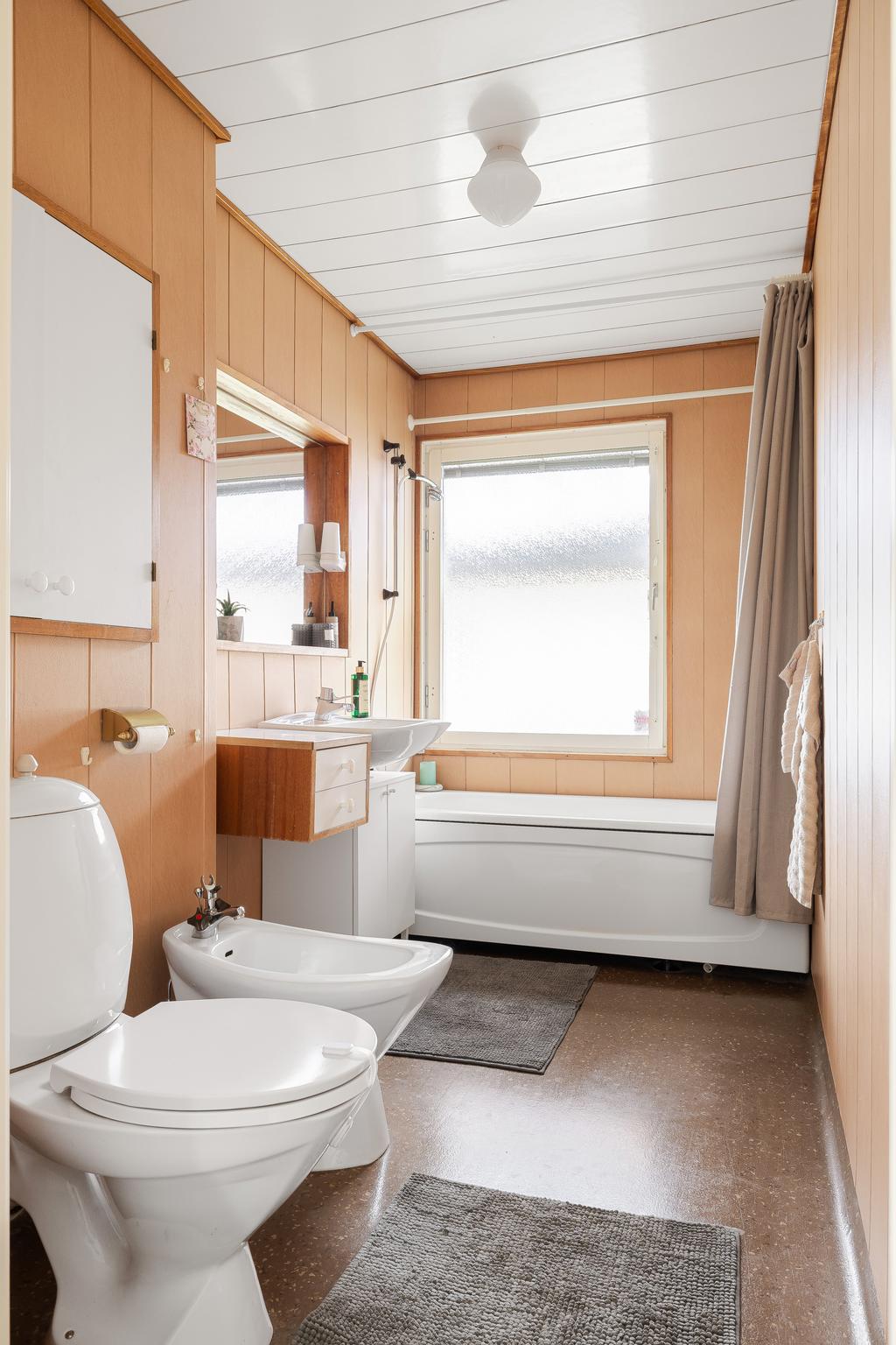 Badrum på övre plan