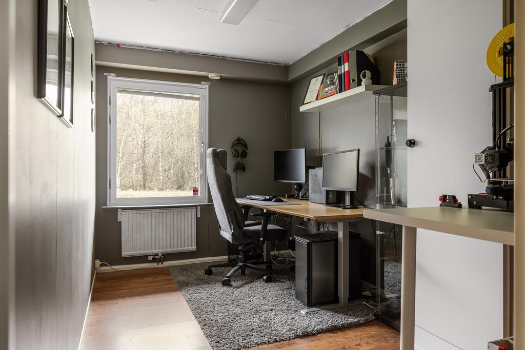 Sovrum / Kontor på entréplan