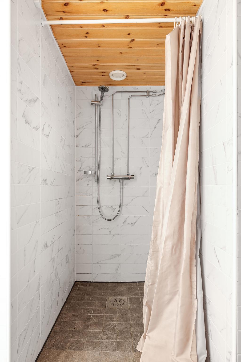 Dusch på entréplan