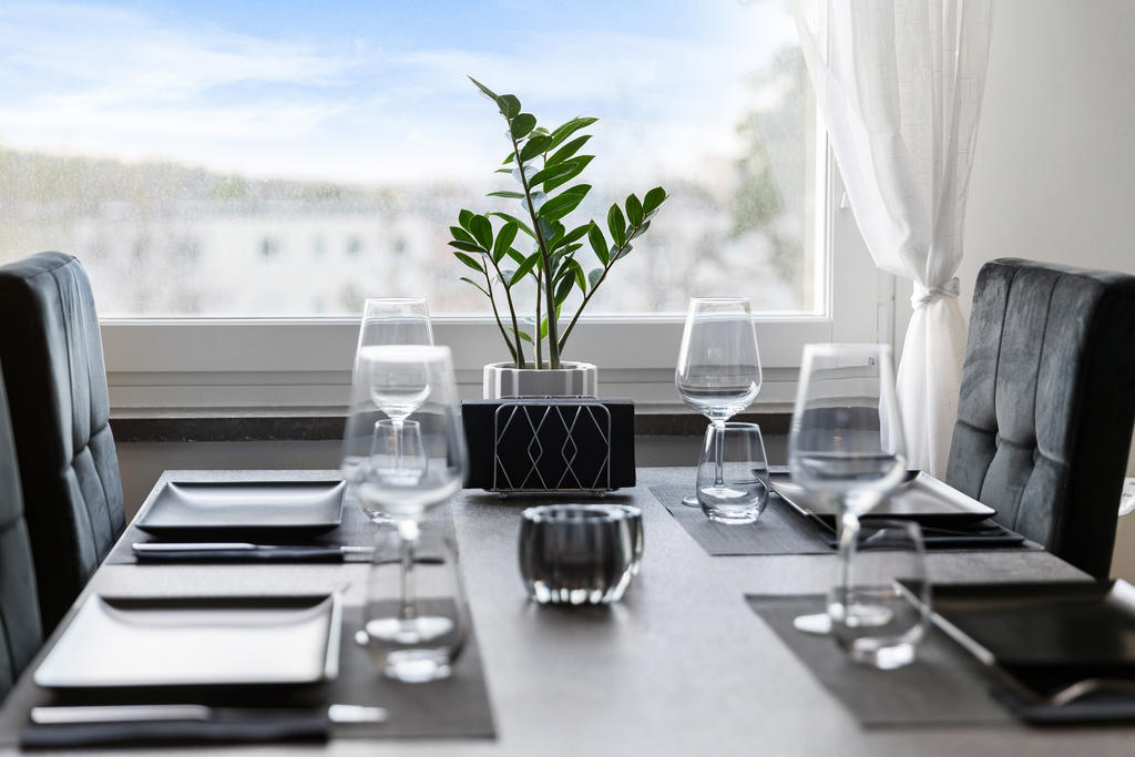 Matplats vid fönster