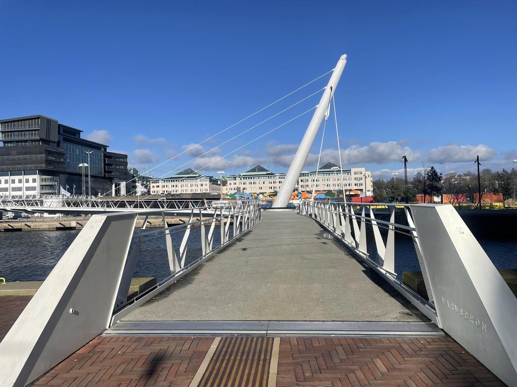 Varvsbron binder samman Oceanhamnen med Centrum och Knutpunkten.