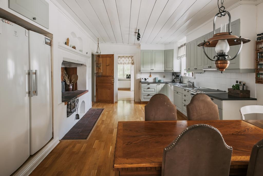 Det stora och luftiga köket!