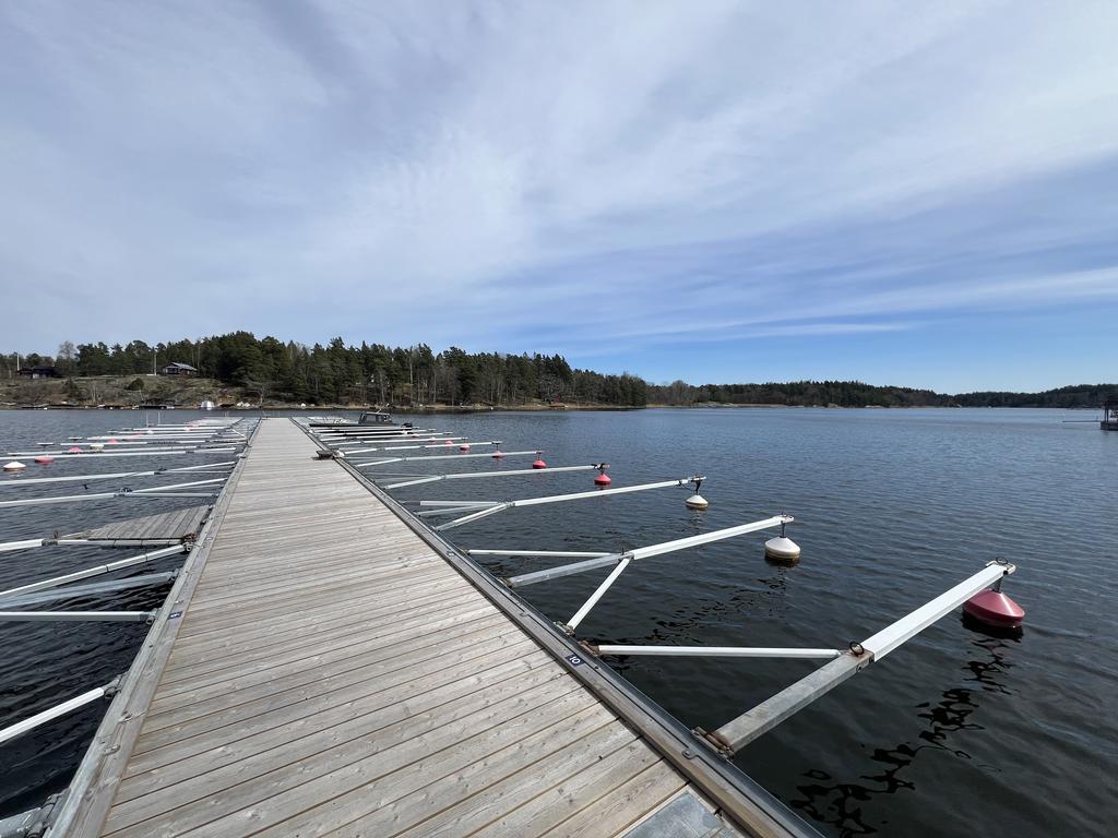 Båtbrygga i området