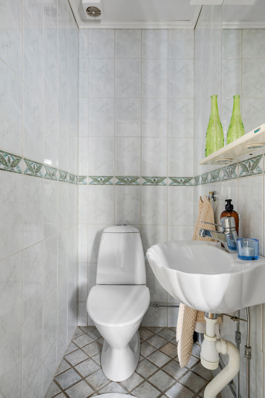 Om man har övernattande gäster är det lyxigt att ha eget rum och toalett i anslutning