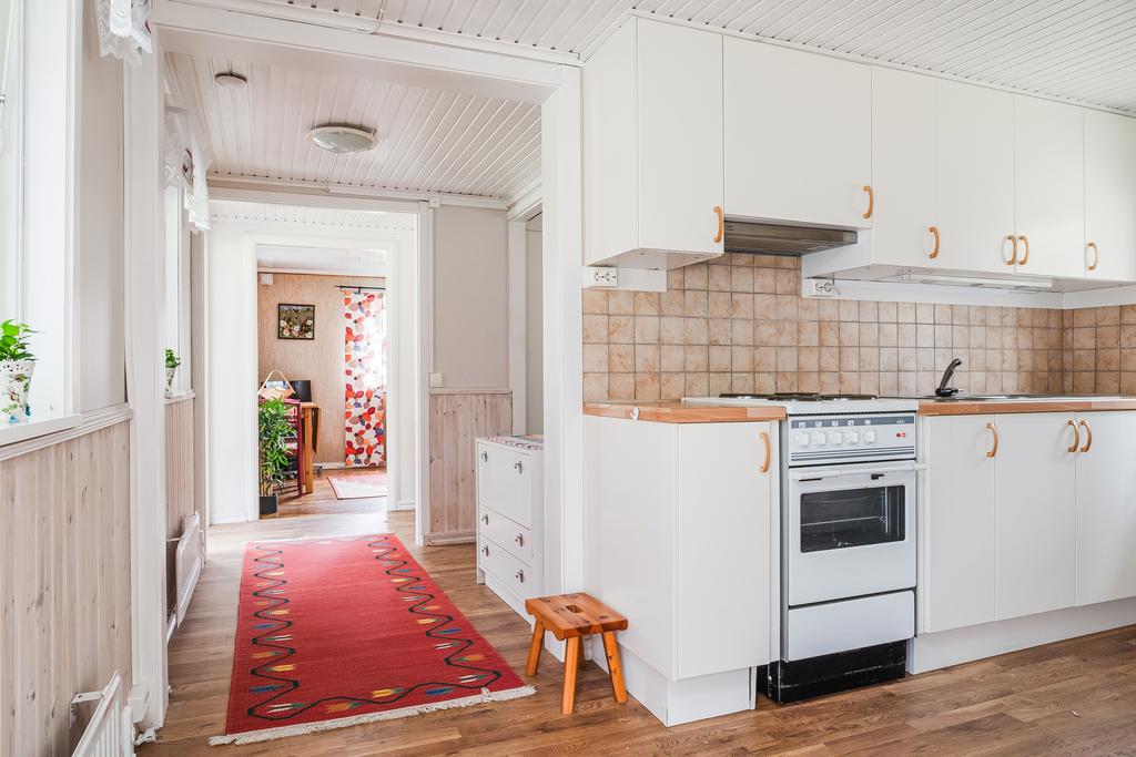 Hall och kök