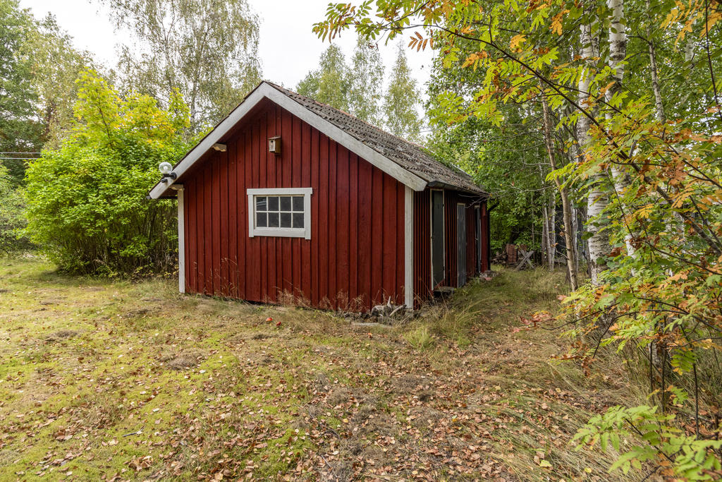 Uthuslänga - Snickarbod & vedbod