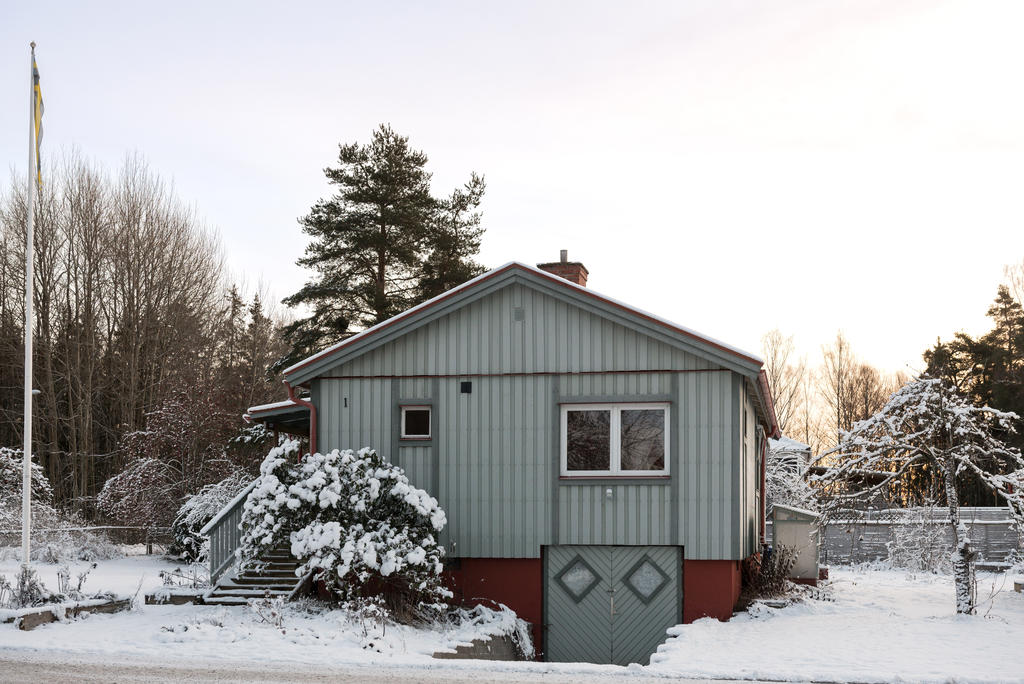 Garage.