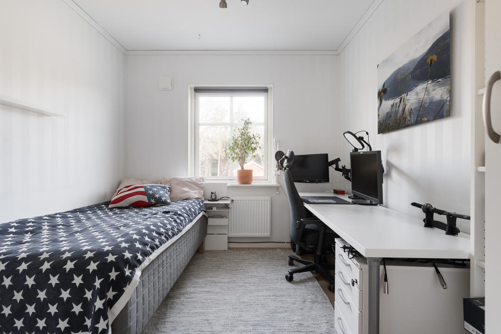 Sovrum 3 av 6 på övervåningen