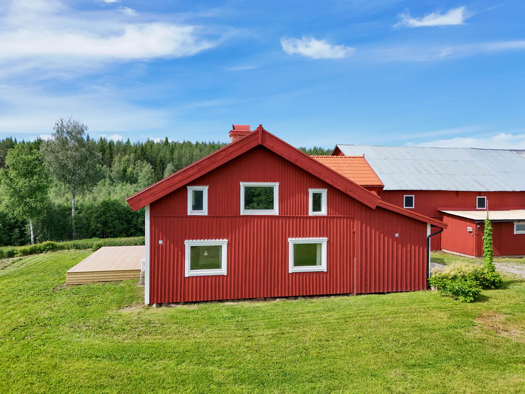 Fasad i öster.