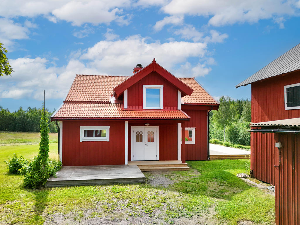 Bostadsbyggnad i 1,5-plan som renoverats löpande från 2021-2025. 