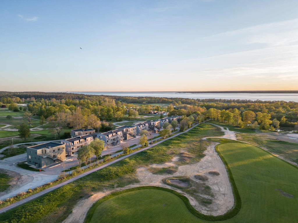 The Resort har ett underbart läge på Ekerum