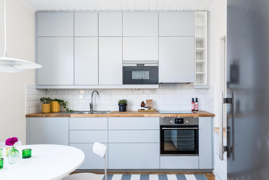 Modernt kök i stilrena färger!