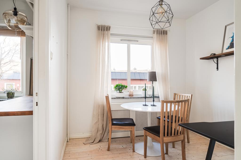 Sovrum som idag används till matsal