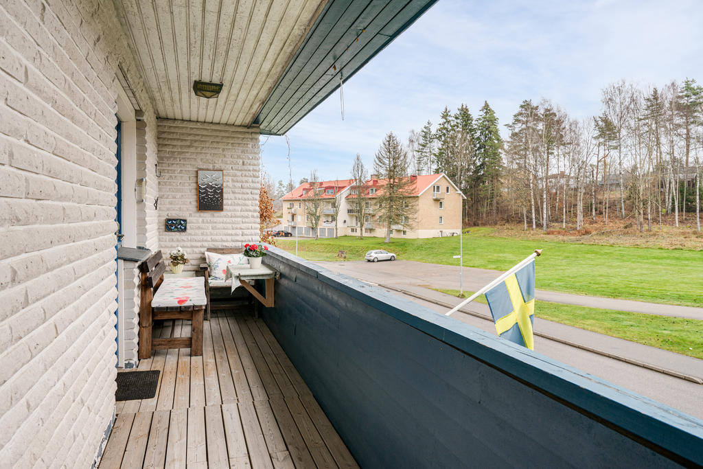 Utsikt från balkongen.