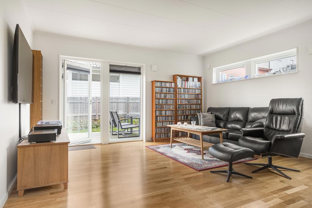 Utgång till en av uteplatserna