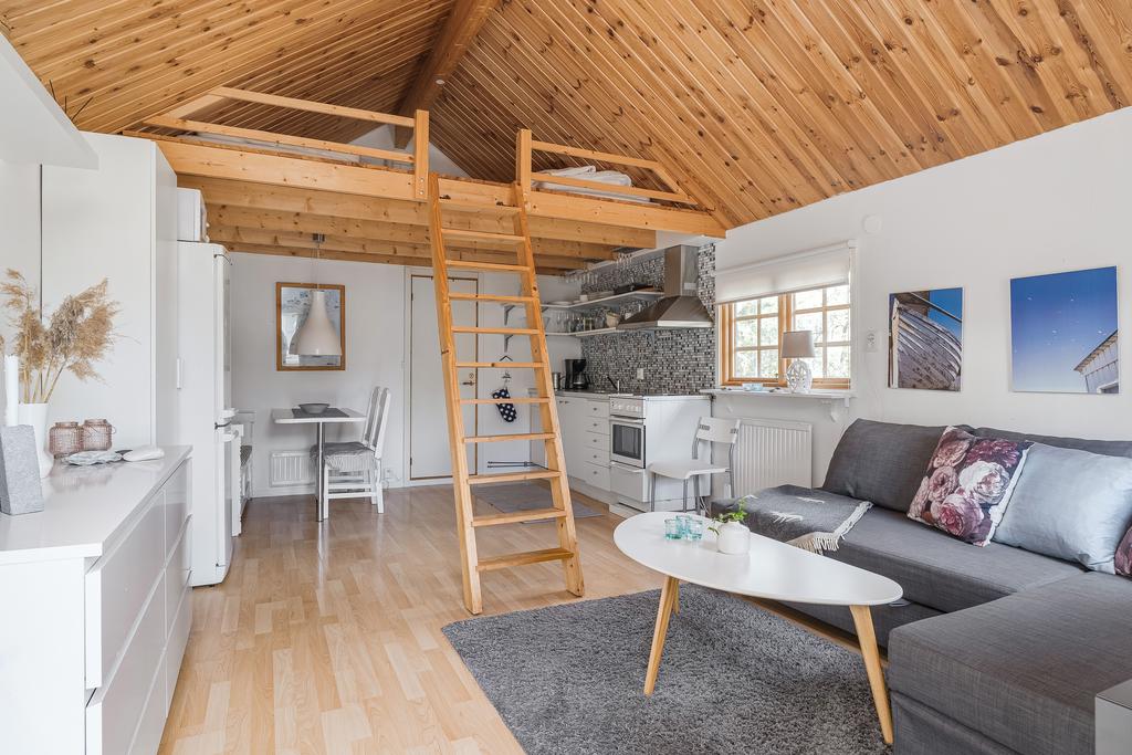 Gäststuga med loft