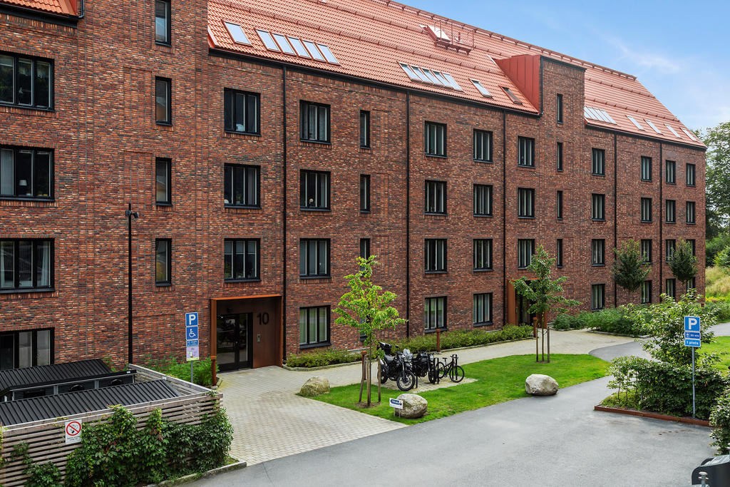 Byggnad helt nybyggd 