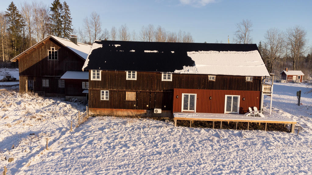 Lägenheter, baksida. 