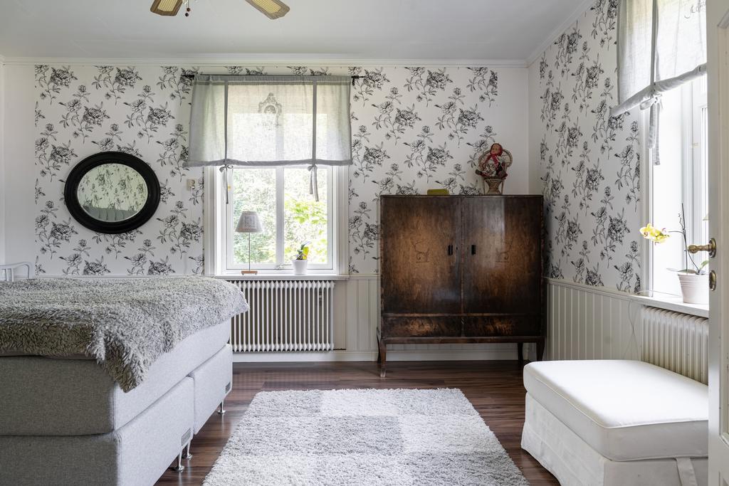 Sovrum på entréplan