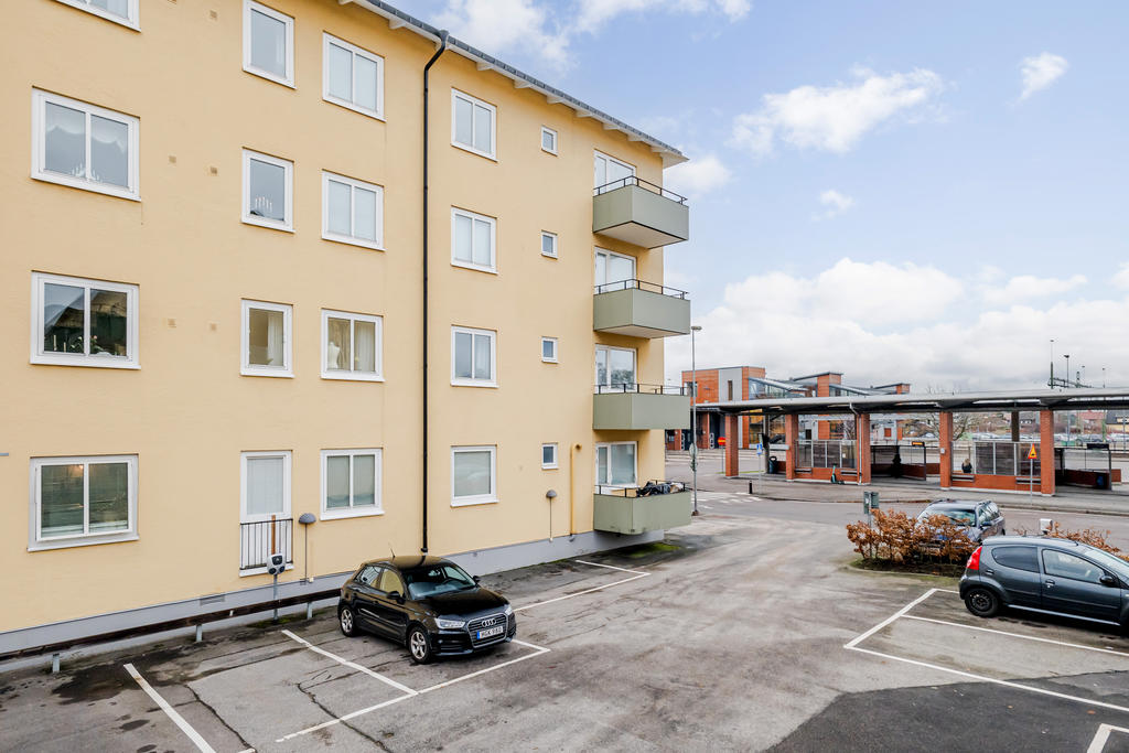 Bostaden ligger granne med Resecentrum