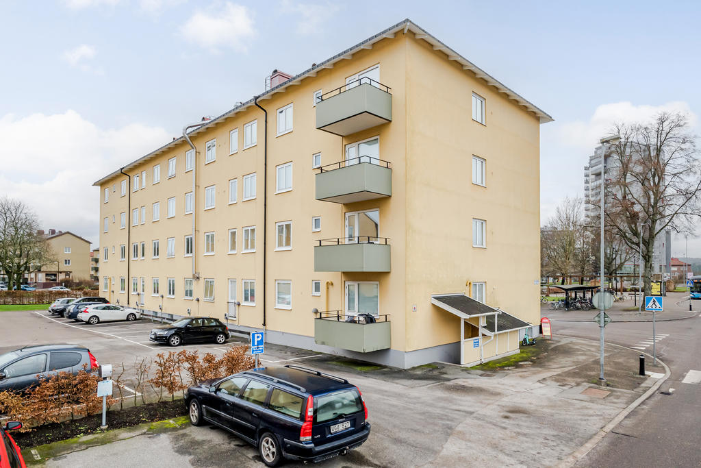 Till bostaden hör en  trevlig balkong
