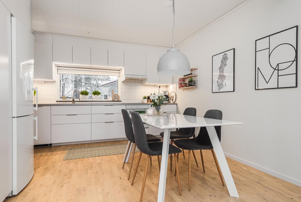 Kök med matplats
