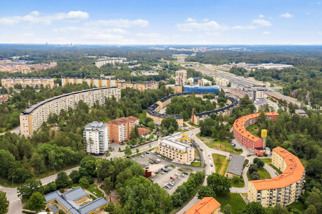 I Kallhäll bor du granne med grönområden och Mälaren