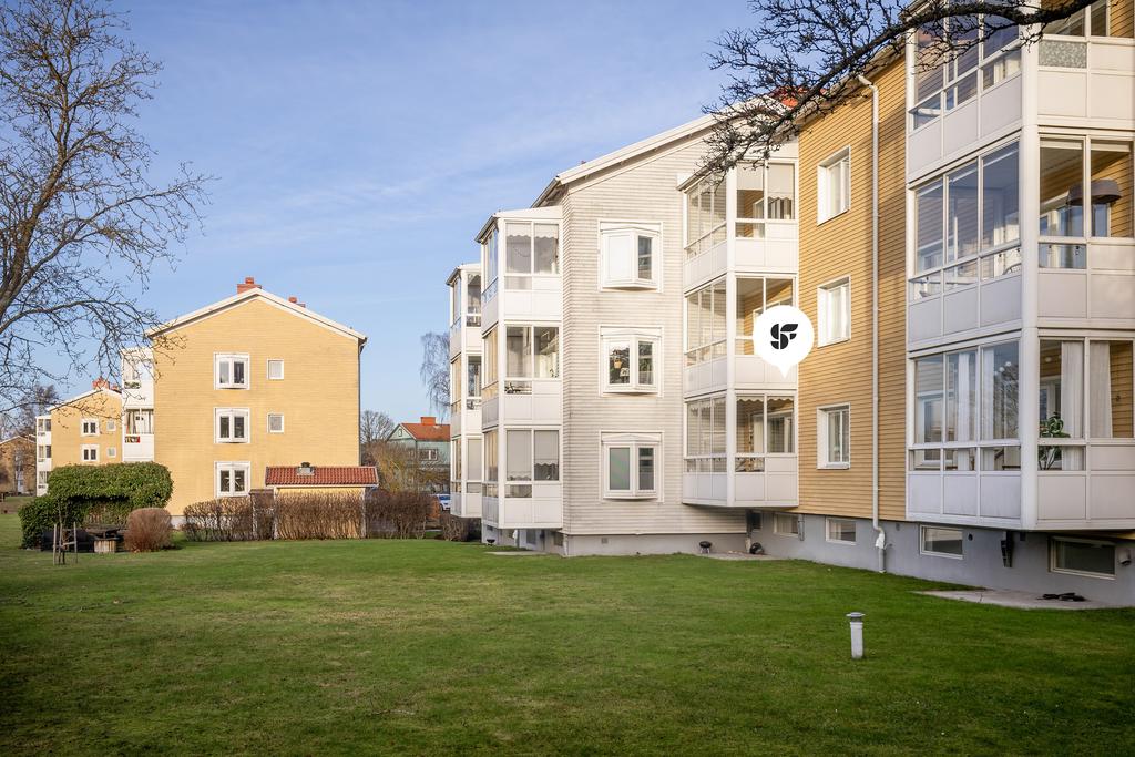 Belägen med skyddad plats på första våningen
