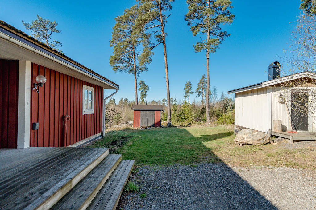 Entré till bostadshus.