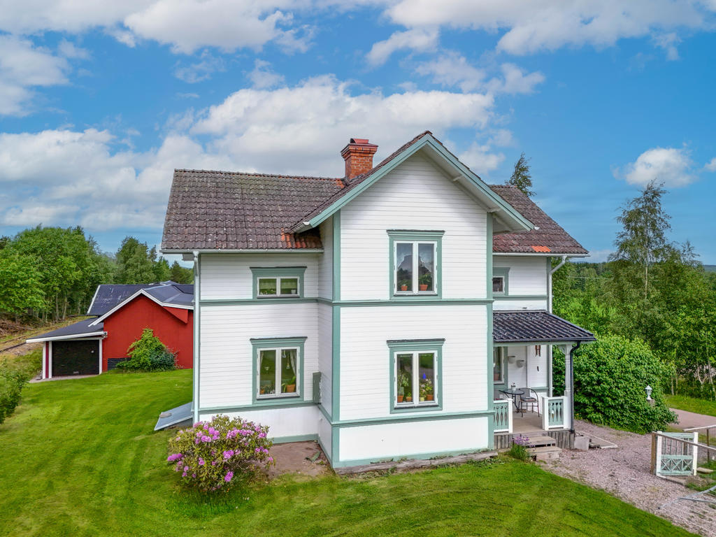 Fasad i öst.