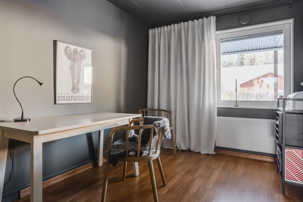 Sovrum 2 / kontor entréplan