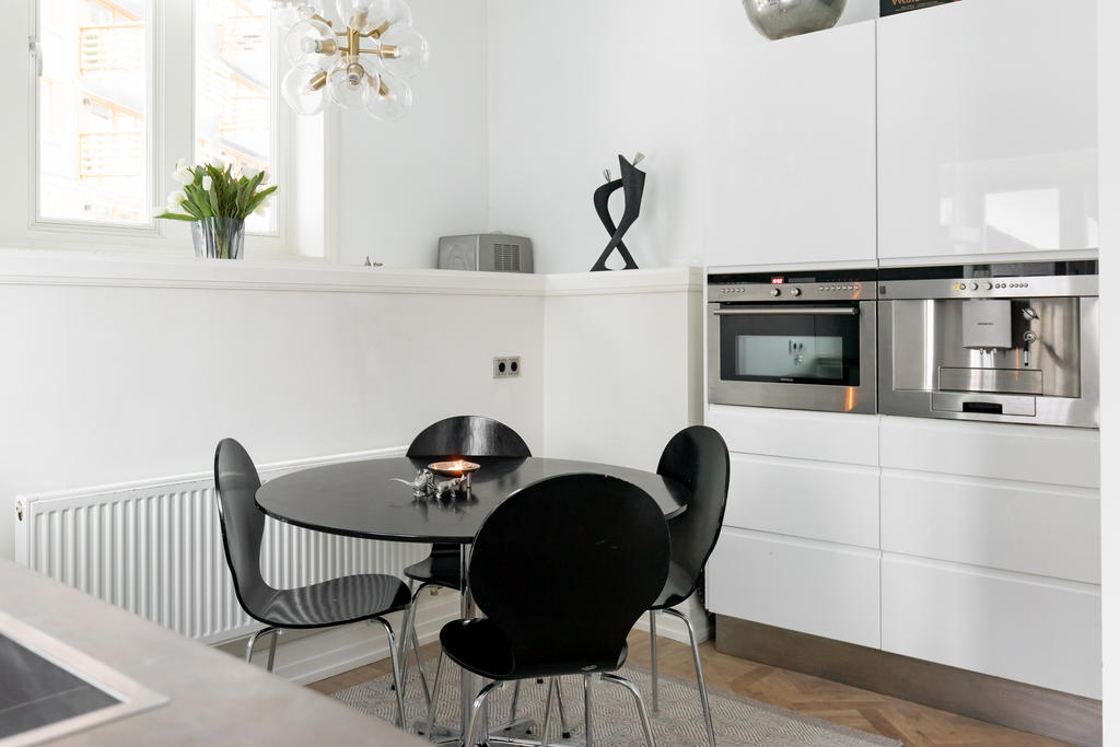 Integrerade vitvaror i rostfritt stål