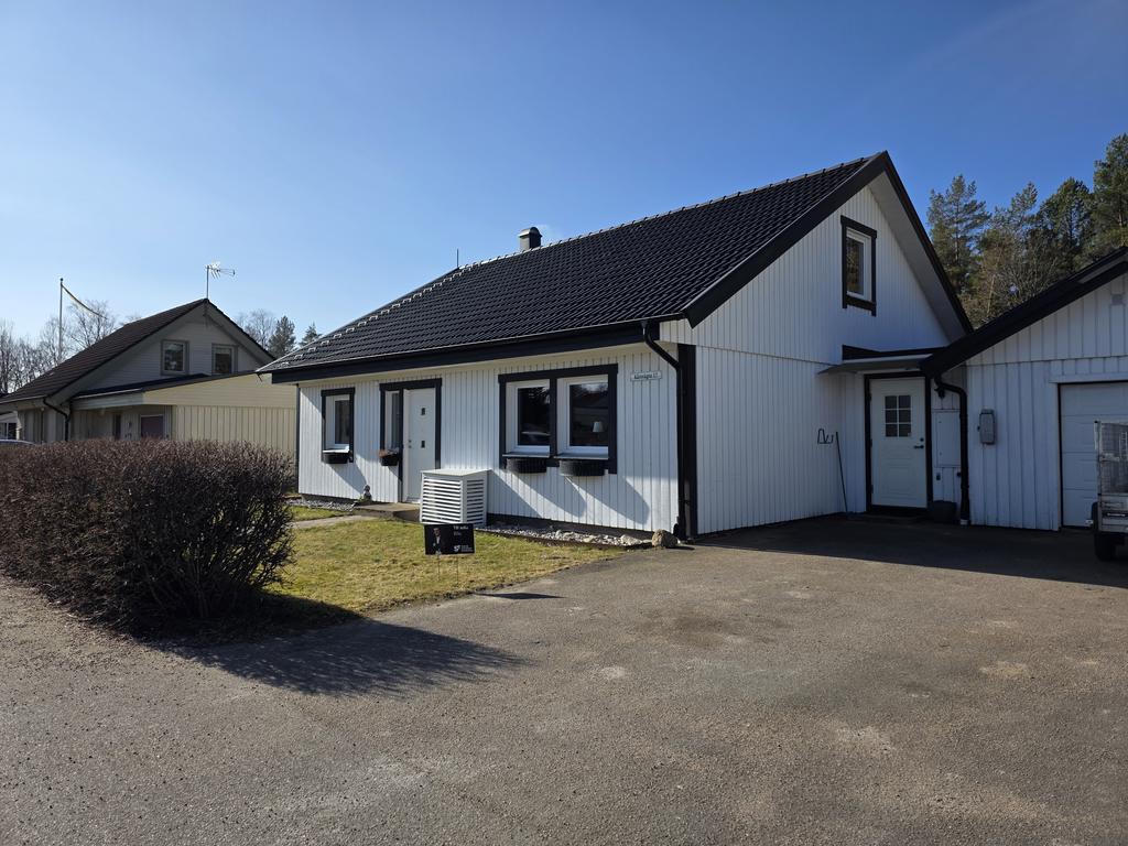 Kårevägen 27, Furuby