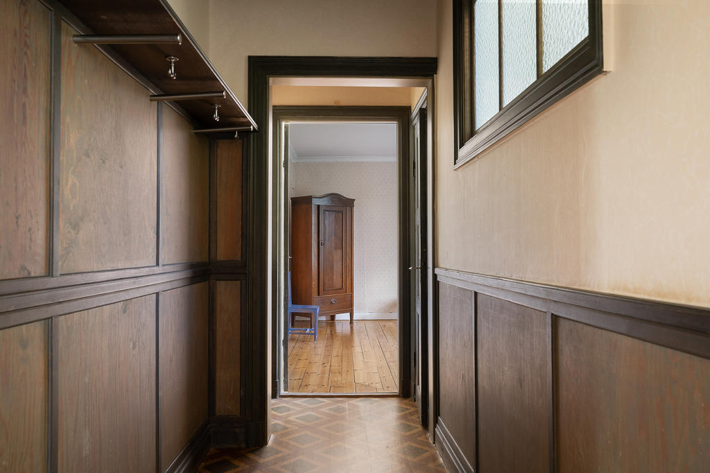 Passage mellan hall till sovrum, wc och badrum